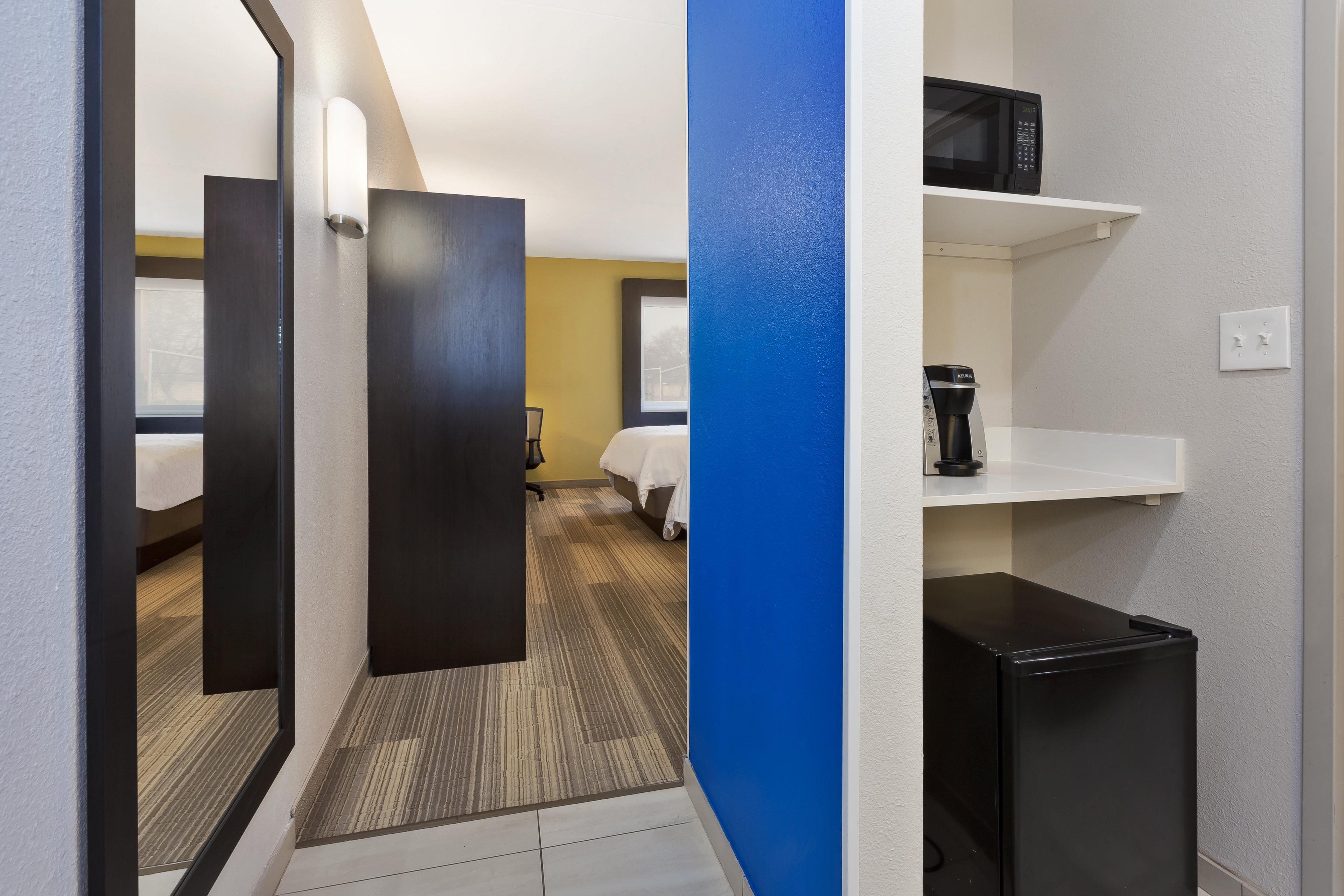 Holiday Inn Express Detroit-Warren/General Motors Technology Center By Ihg Exteriör bild