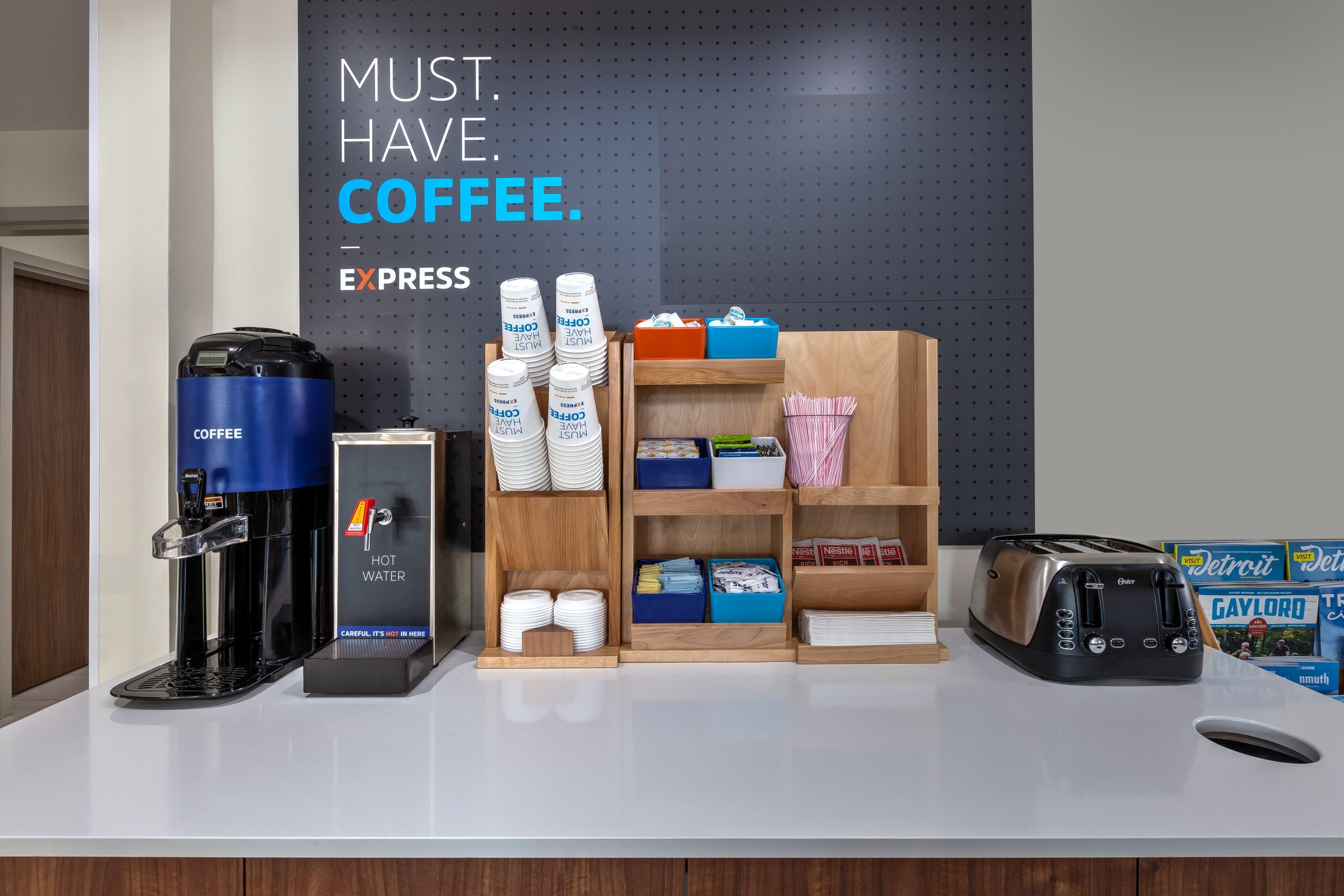 Holiday Inn Express Detroit-Warren/General Motors Technology Center By Ihg Exteriör bild