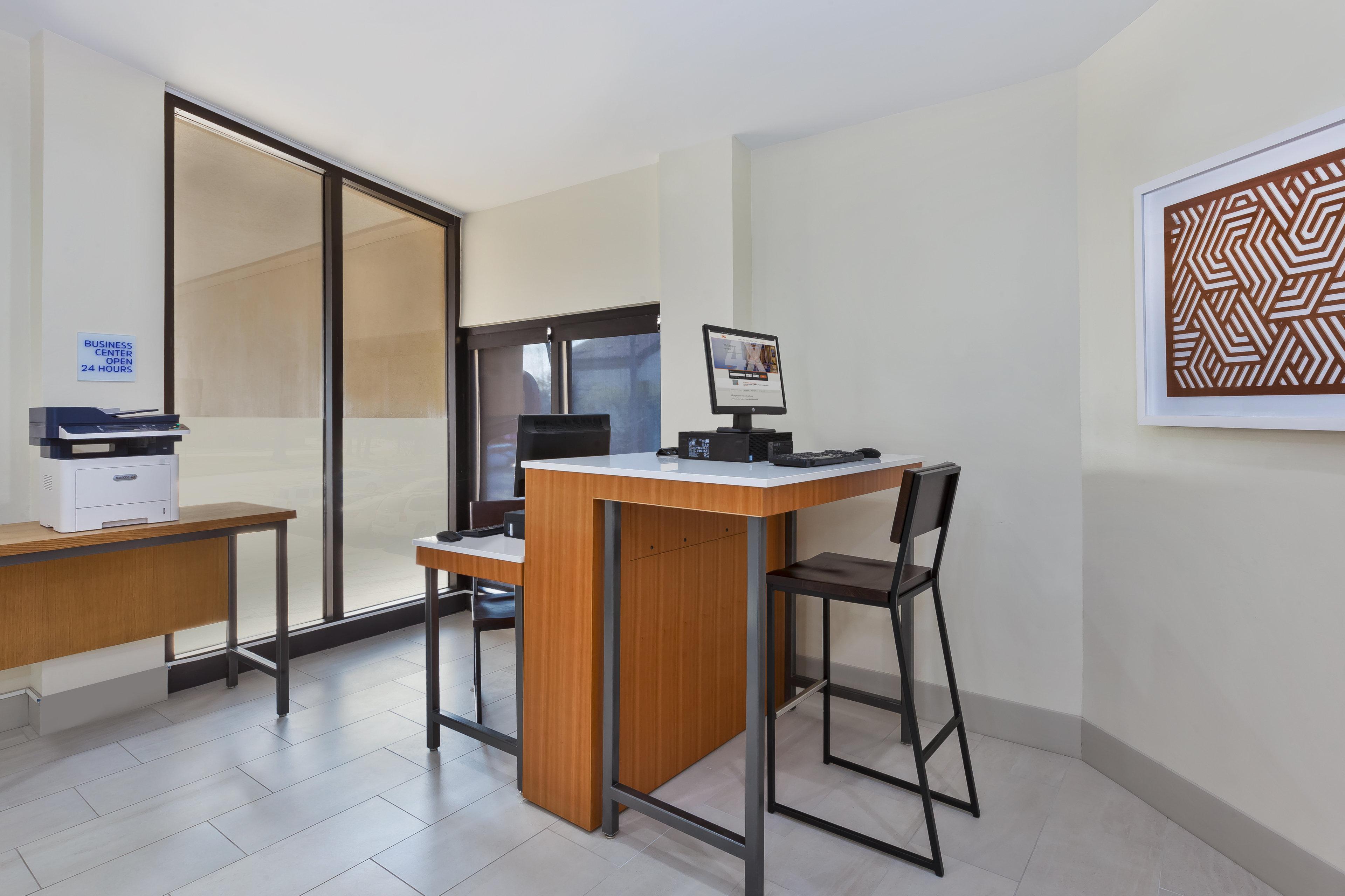 Holiday Inn Express Detroit-Warren/General Motors Technology Center By Ihg Exteriör bild